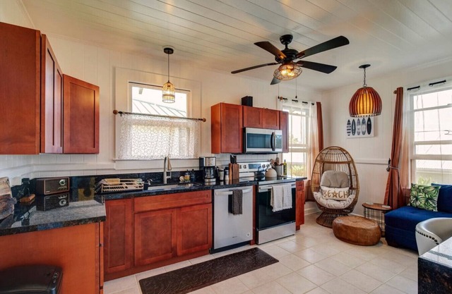 NEW - Paddler's Inn 3BR Hilo