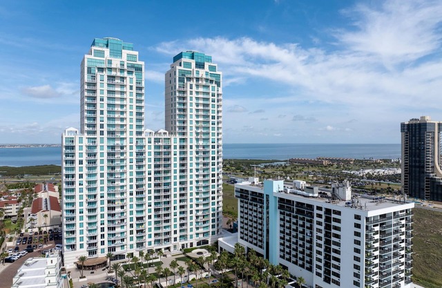 NEW! Penthouse Jr * Unrivaled Luxury * Insane Views