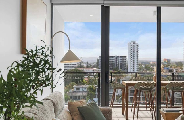 Brand New Riverview 2BR King Bed *Parking/Pool/GYM