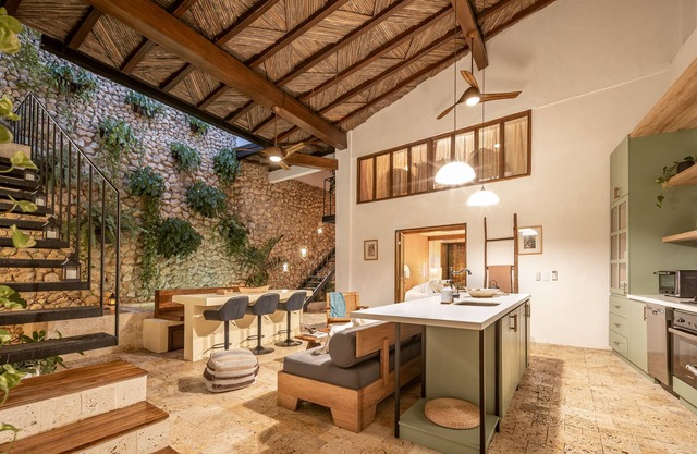 Casa NUEVA en ciudad vieja, 3 camas queen/ 3 baños