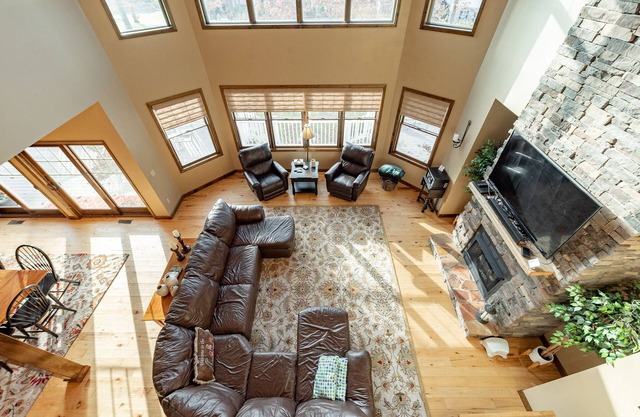 New! Stilwater Retreat: Lake Access, Hot Tub, Outdoor Fireplace!