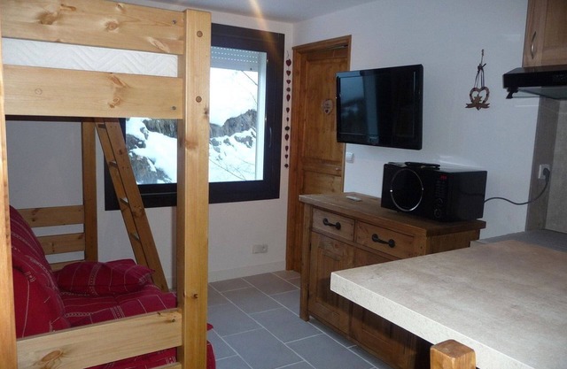 NUEVO ESTUDIO 15m² 2 ALPES CENTRO COMPLETO