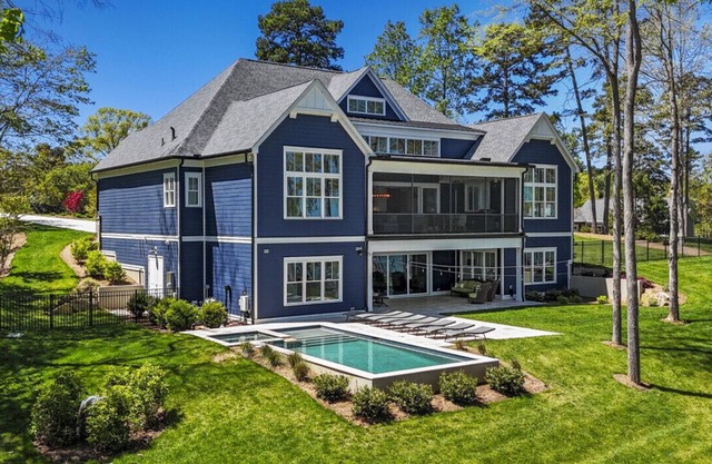 New to Lake Norman -Private pool with water views! Great for Families!