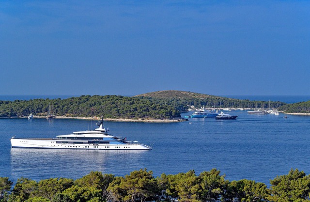 New Villa/Amazing sea views/close to City and Beach/Heated pool/Sauna/Gym
