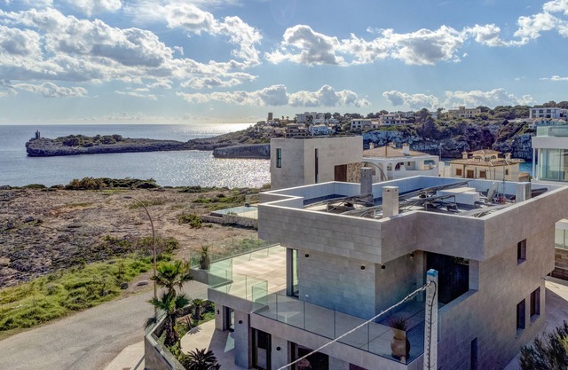 Villa de lujo de nueva construcción con vistas al mar en Porto Cristo