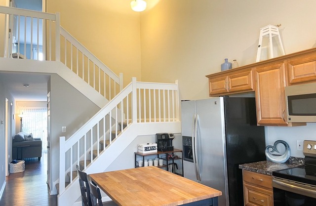 Newly Furnished Rehoboth Home Close to Everything!