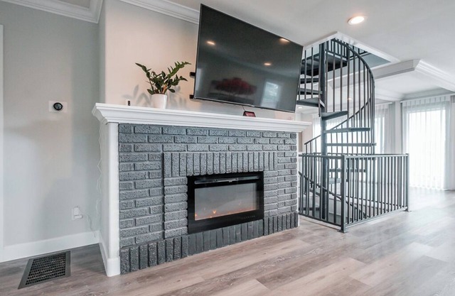Newly remodel Historic Coast Guard house 4-bedroom in awesome Newport with WiFi