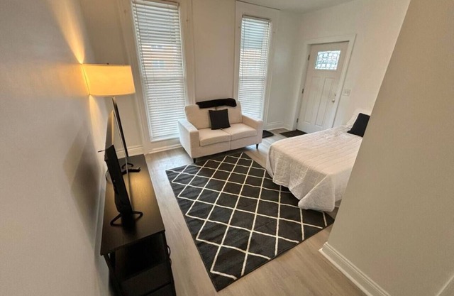 Newly Remodeled Apartment Near Gannon University