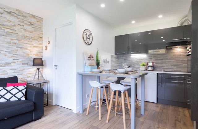 Apartamento renovado 3 estrellas cerca de pistas, acogedor y moderno