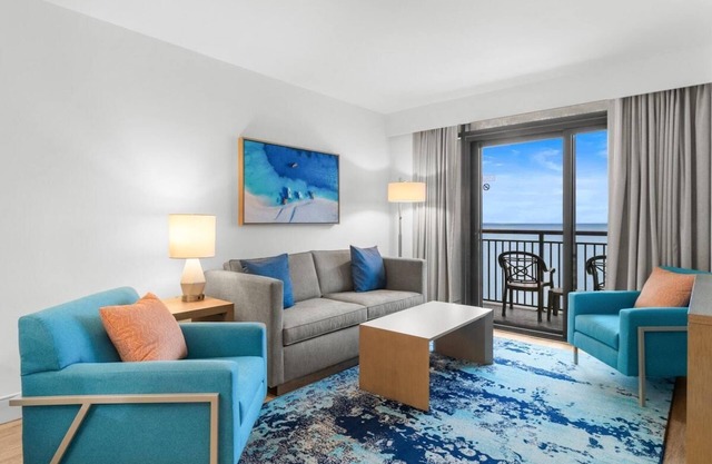 Newly Renovated 4th Floor Oceanfront 2 Bedroom