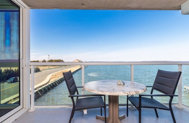 NEWLY UPDATED!! 2BR Condo Blocks to the Boardwalk