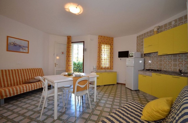 Bonito y acogedor apartamento tipo estudio con piscina al aire libre.