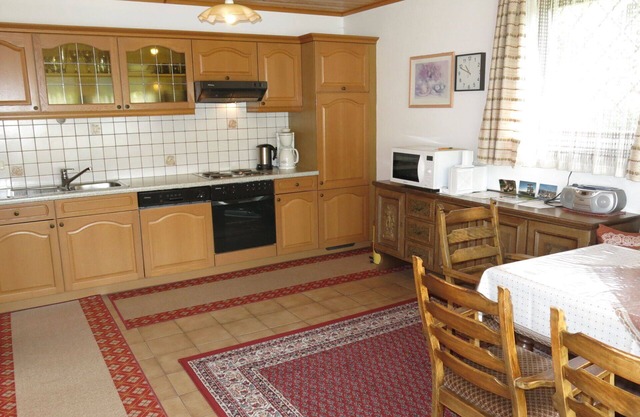 Hermoso apartamento para 4 personas con WIFI, TV, terraza y aparcamiento