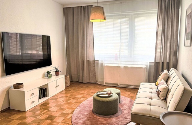 Hermoso apartamento para 5 personas con WIFI, TV, balcón y aparcamiento