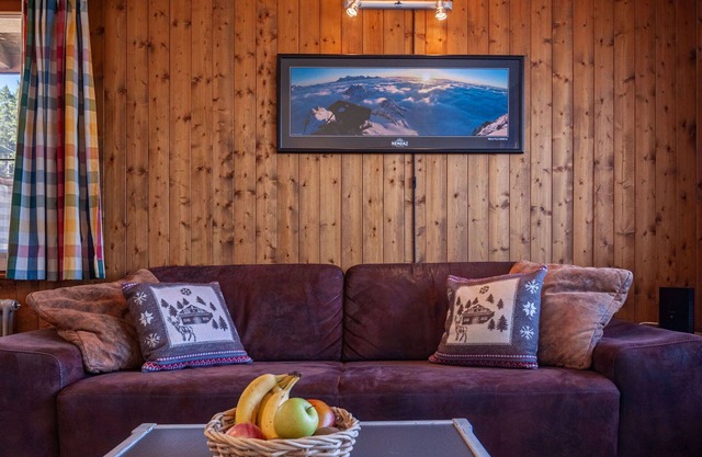 Acogedor apartamento para 6 personas con WIFI, TV, balcón y aparcamiento