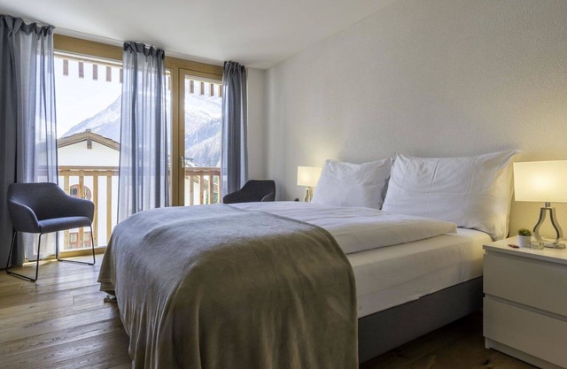 Hermoso apartamento para 7 personas con WIFI, TV, balcón y mascotas permitida