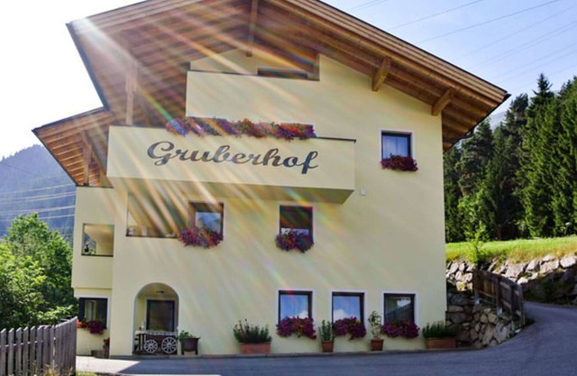 Hermoso apartamento en villa para 4 personas con WIFI, TV, mascotas permitida y aparcamiento
