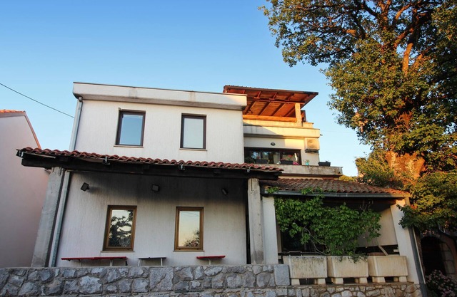 Bonito apartamento en Jakov Polje con.