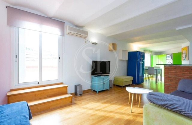 Bonito apartamento con terraza en el Eixample