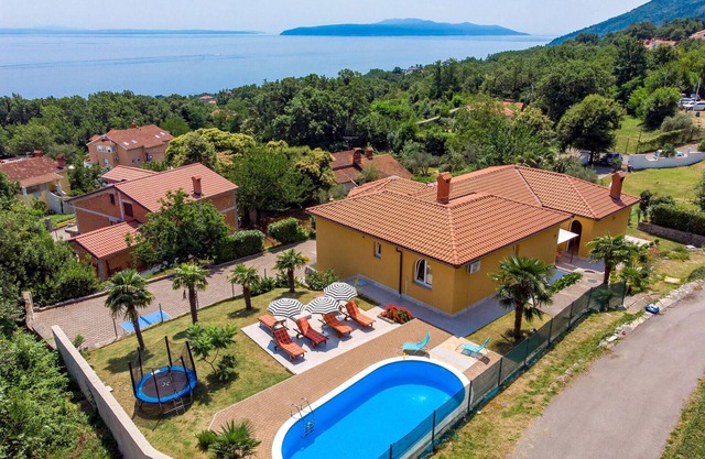 Bonita casa en Opric con WiFi