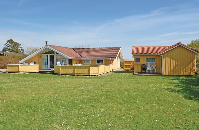 Bonita casa en Rudkøbing con sauna