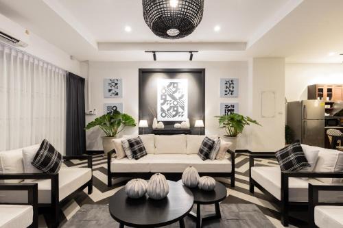 Nimman Nest