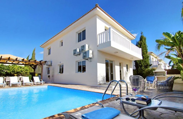 Nissi Dreams Villa