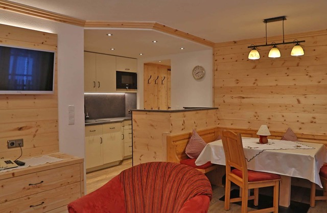 No. 15 ZIRBENwelt suite - casa de huéspedes Braito