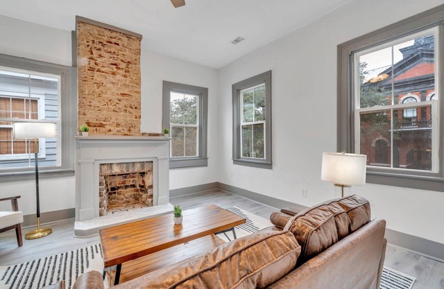 No Cleaning Fee-1 Bedroom-Pets Ok
