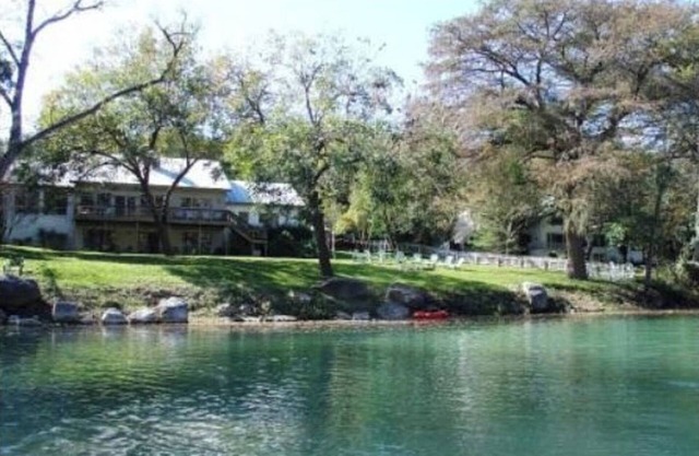 Gruene River House y Cabaña en Guadalupe! 7Bdrms / 4. 5bath / kayaks, Camas-28