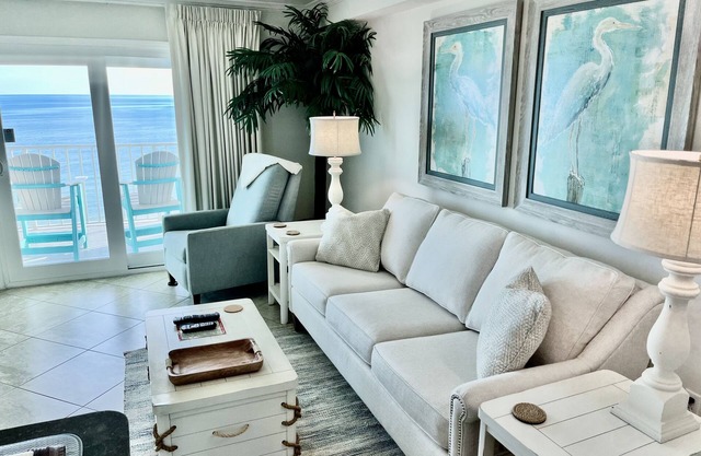 Seacrest 901, Penthouse frente a la playa, unidad en el noveno piso en East End, recientemente remodelado