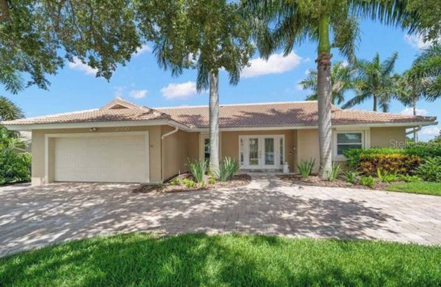 Tranquil Canal Home Close to Downtown, Beaches & More