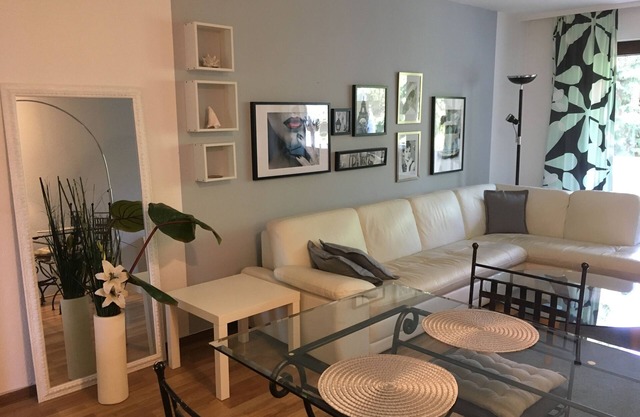 Noblesse at the Golden Bremm - Amplio apartamento con 4 camas y estacionamiento