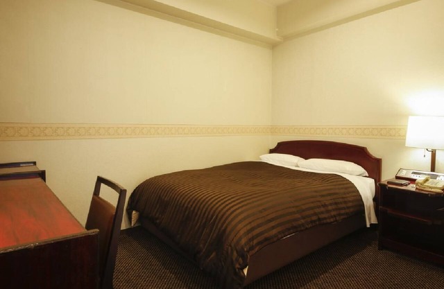 Nonsmoking double room 140cm 190cm Room only / Osaka Ōsaka