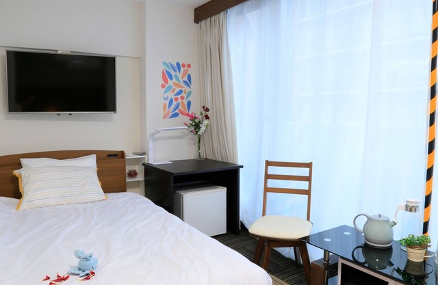 Nonsmoking Triple room with bathroom and toilet Up to 4 people Sakuragawa Riverside Hotel / Osaka Ōsaka