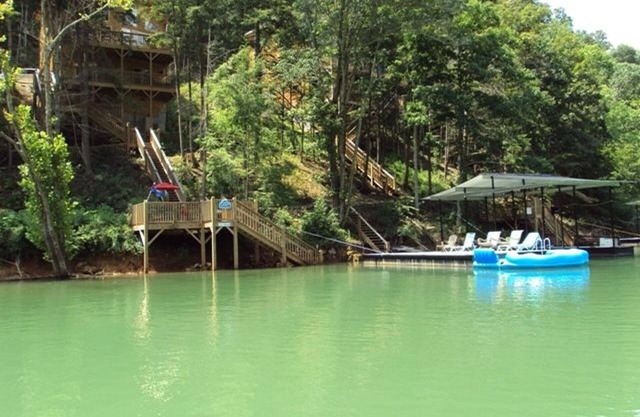 "" "NORRIS LAKESIDE LOUNGE" ””