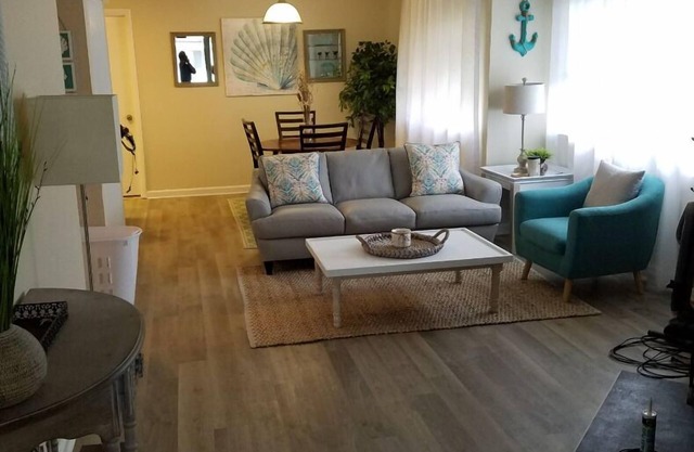 North beach condo, lindo, acogedor y limpio.