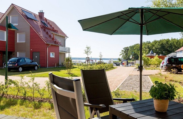 Nr 25 Modern 2-room apartment in a quiet location with fireplace. Dog allowed -
