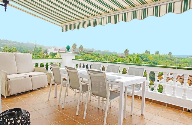 Las Palmas 15B, Oasis de Capistrano