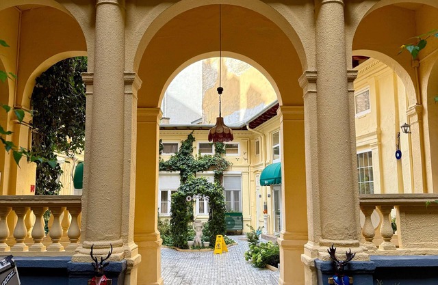 Oasis Inn Budapest