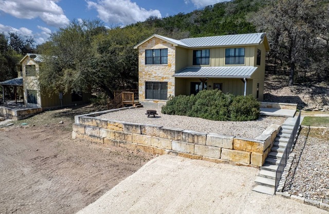 Oasis Lodge #2 on the Frio