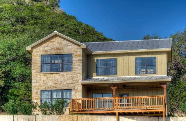 Oasis Lodge #3 on the Frio