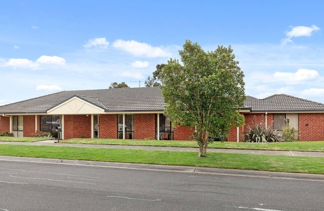 Oasis Springs - Charming home in the heart of Clifton Springs.