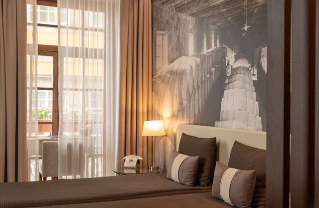 Oca Ribeira do Porto Hotel