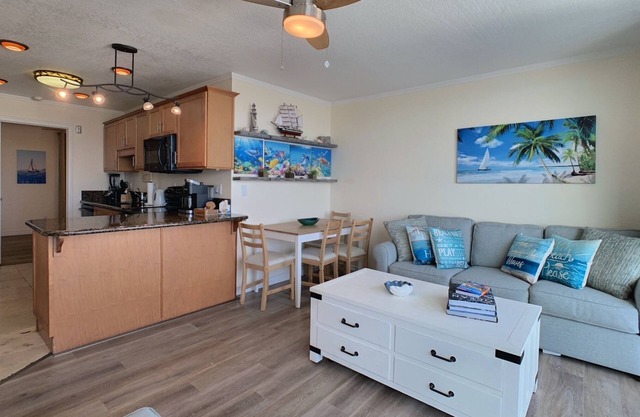 Ocean, Bay, Downtown, and City view Condo. Few steps from the ocean.