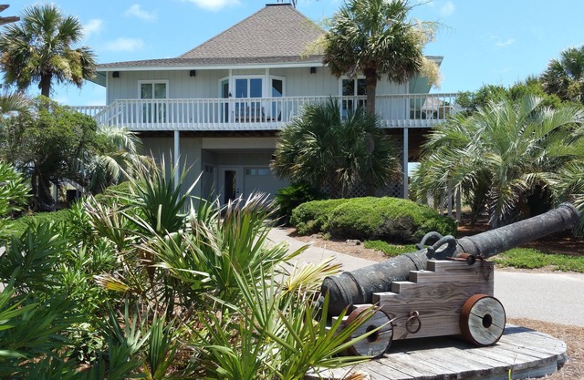 Ocean Front East Beach / 40 Acre Private Nature Preserve