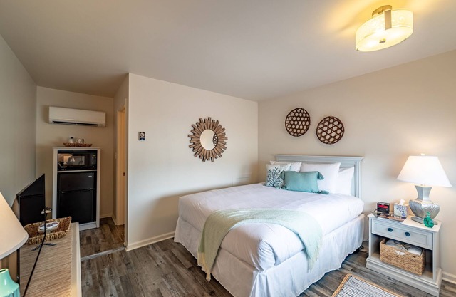 Ocean Glass Inn - Queen Room