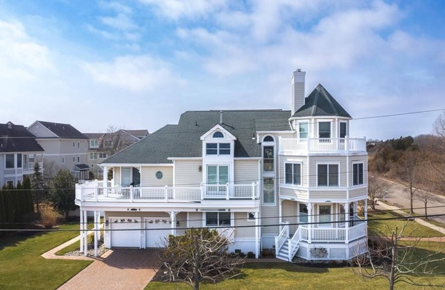 Ocean View Cape May Beach Home w/ Deck | Sleeps 14