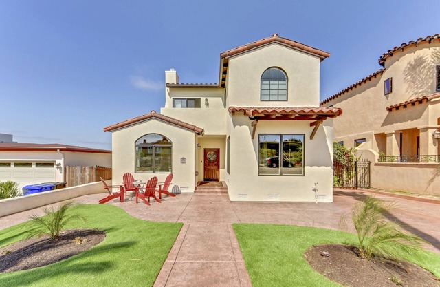 FAMILY BEACH HOUSE w / Air, WHITE WATER OCEAN VIEWS + 3 suites completas de privacidad para huéspedes