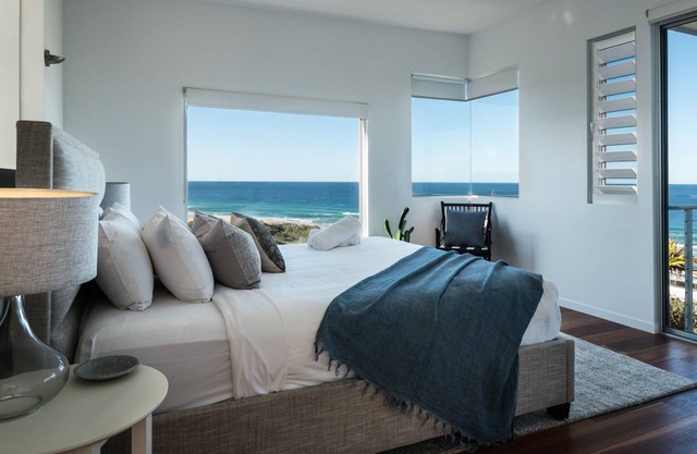 Pristine 3 Bedroom Oceanfront Holiday Home on the Sunshine Coast
